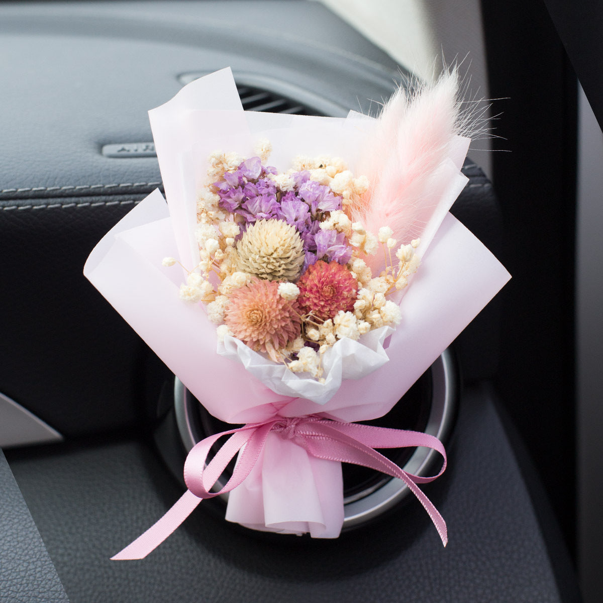 Car Aromatherapy Vent Perfume Creative Eternal Handmade Dried Bouquet RoseOrnament