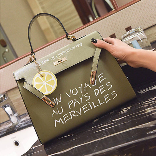 Simple Kelly Letter Tote - MediaEclat.store