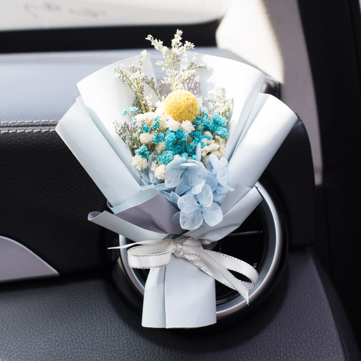 Car Aromatherapy Vent Perfume Creative Eternal Handmade Dried Bouquet RoseOrnament