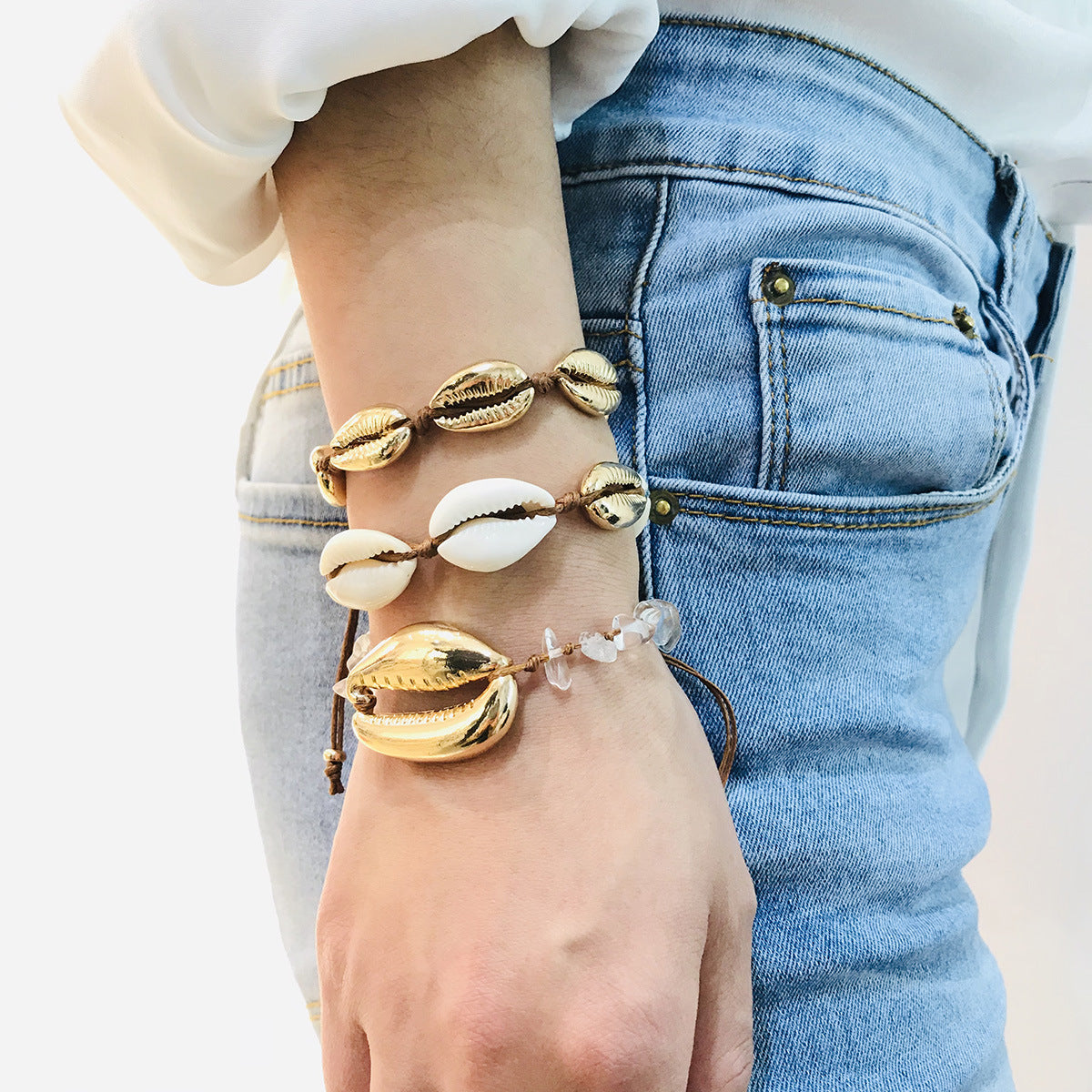 Asymmetric shell bracelet