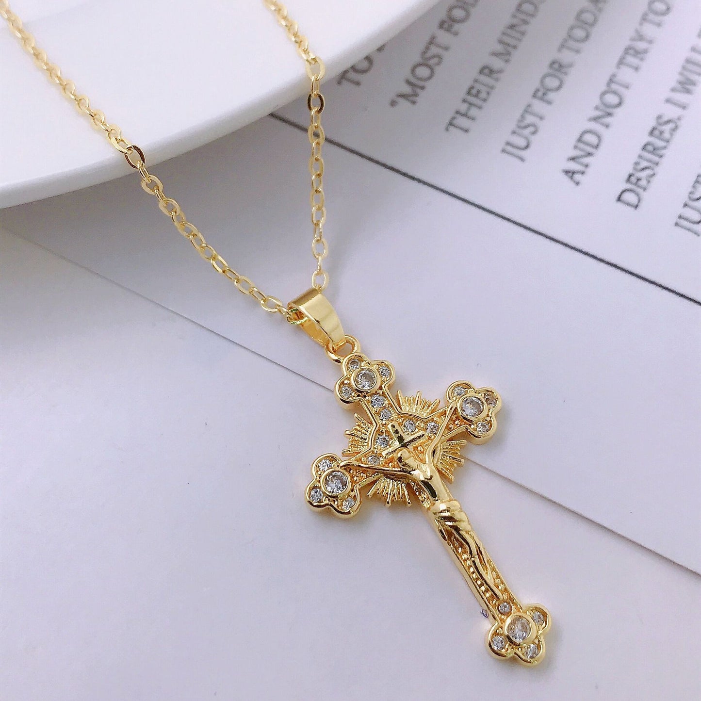 Personality Niche Hip Hop Jesus Cross Necklace Pendant