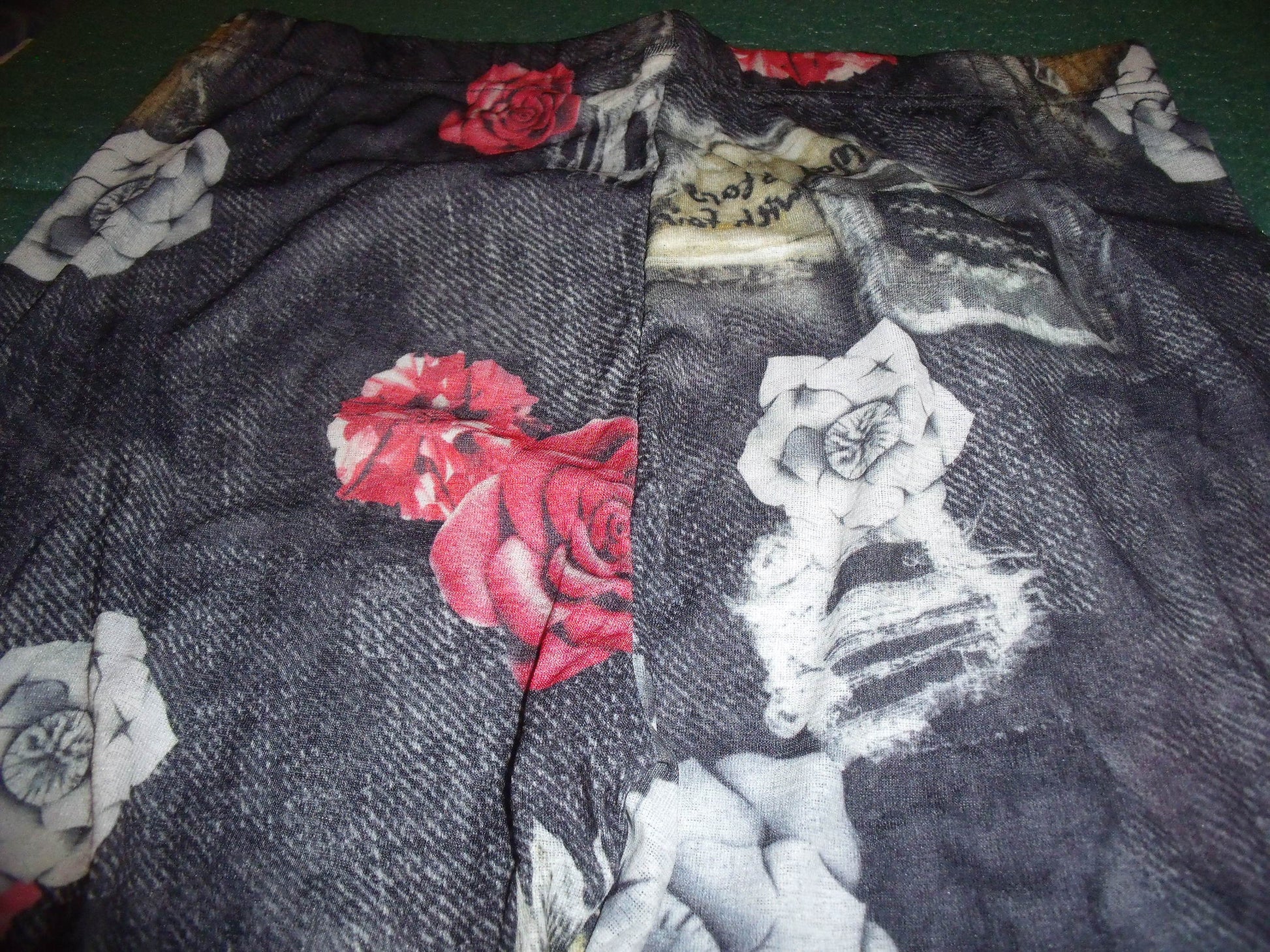 Destroyed Print Floral Skinny Jeggings Sz. (2XL) - MediaEclat.store