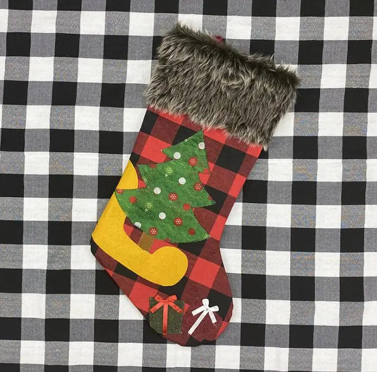 Christmas Stockings Plaid Socks Santa Claus Xmas Stocking Gift Bag Cute Christmas Tree Ornaments Party Christmas Decorations SN