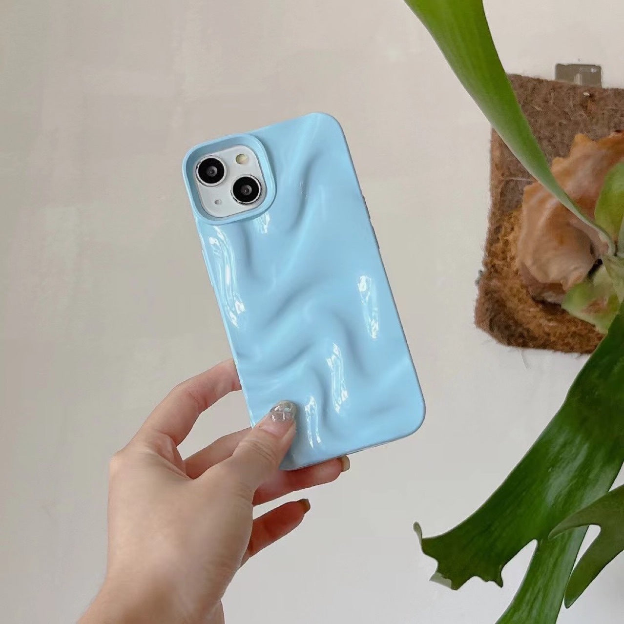 Three-dimensional Pleated Water Ripple Phone Case