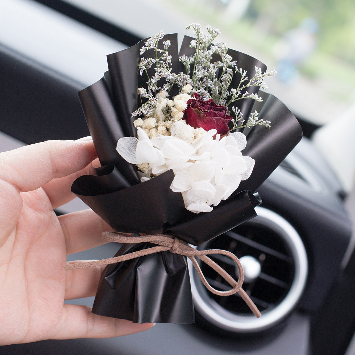 Car Aromatherapy Vent Perfume Creative Eternal Handmade Dried Bouquet RoseOrnament